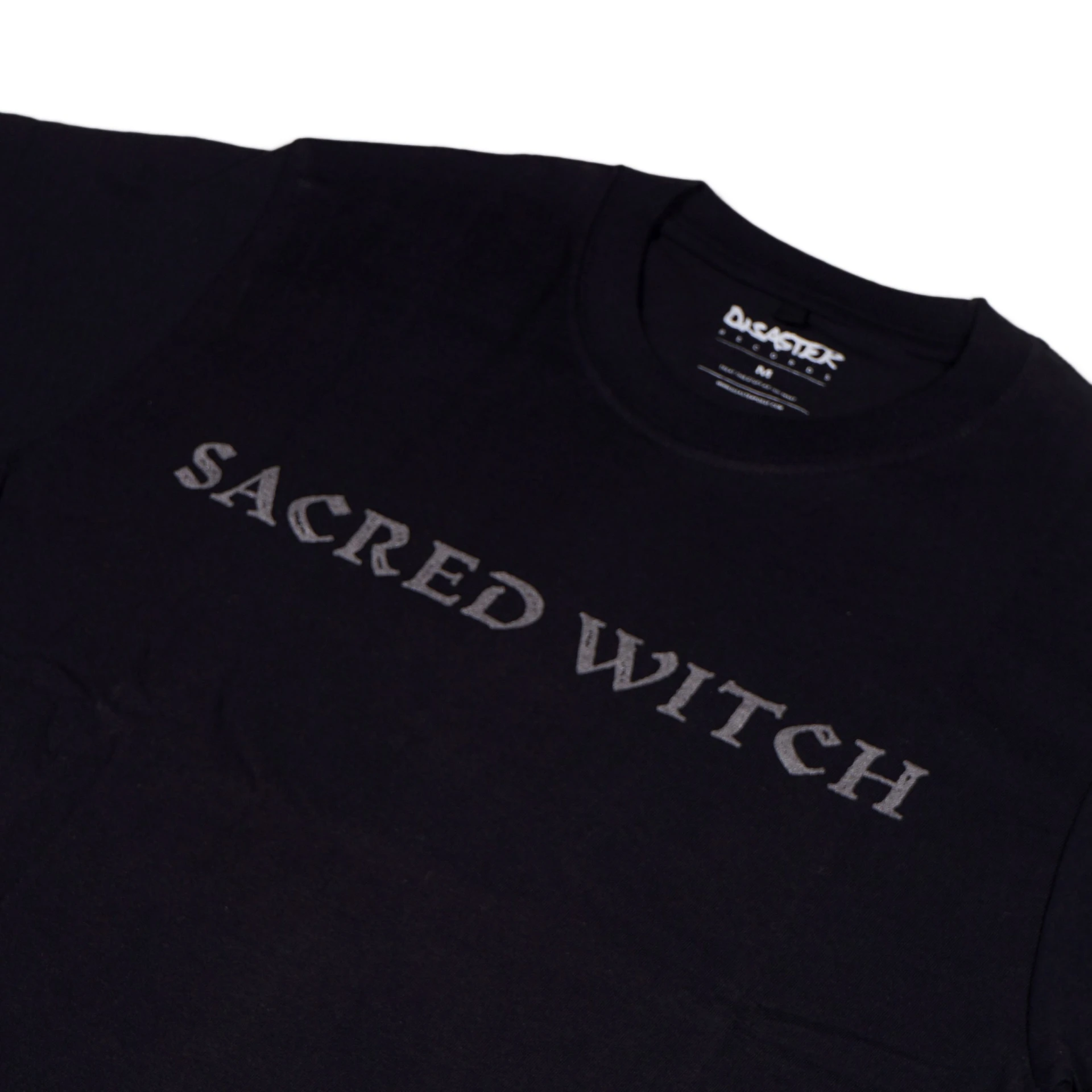 Alternative view of Sacred Witch - "Mersault"